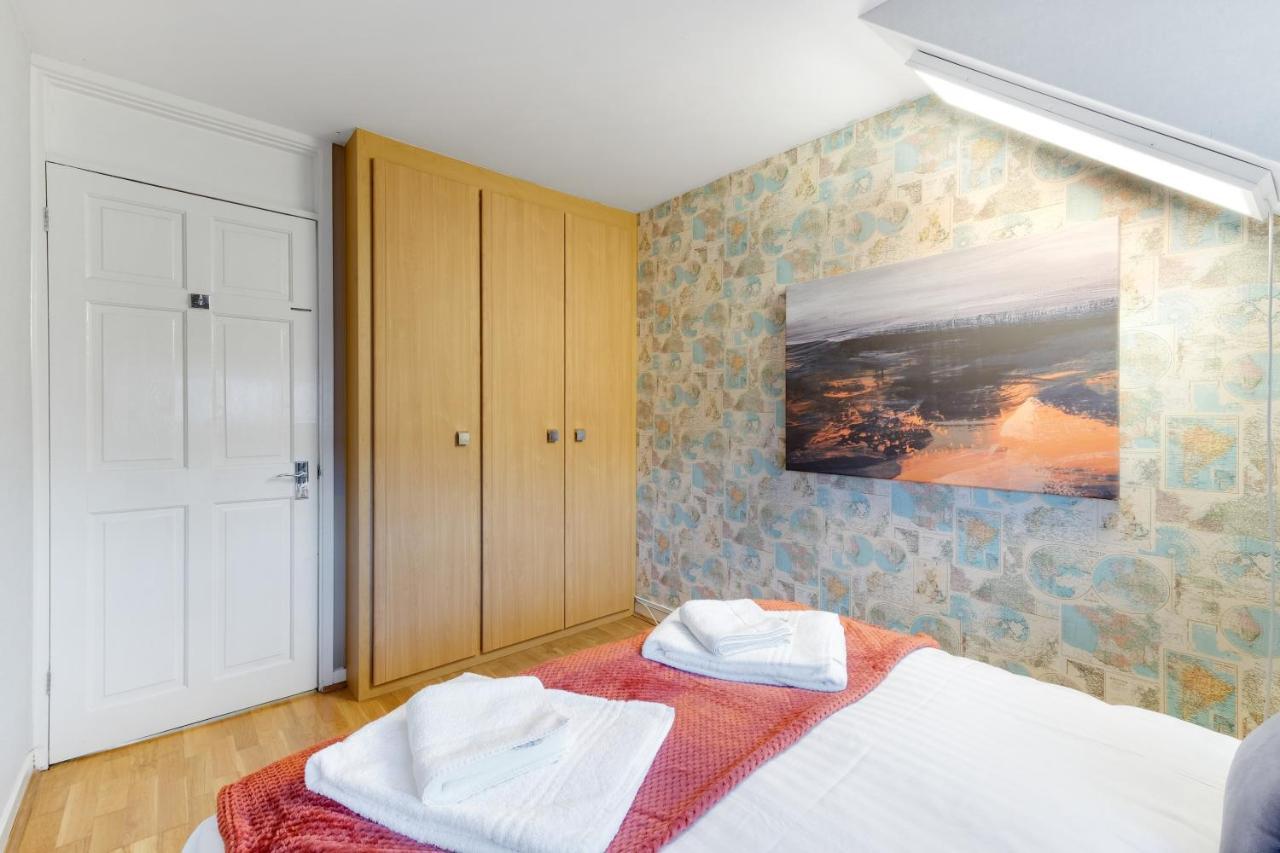 Staiforce 2 Bedroom House With Parking ميدينهيد المظهر الخارجي الصورة